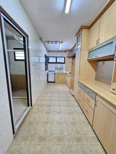 5 Room (5I) HDB for Rent in  200D Sengkang East Road - Image 8