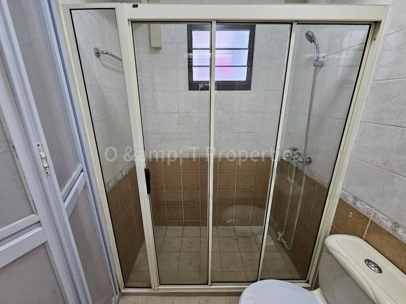 5 Room (5I) HDB for Rent in  200D Sengkang East Road - Image 7