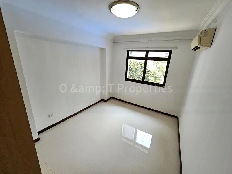5 Room (5I) HDB for Rent in  200D Sengkang East Road - Image 3