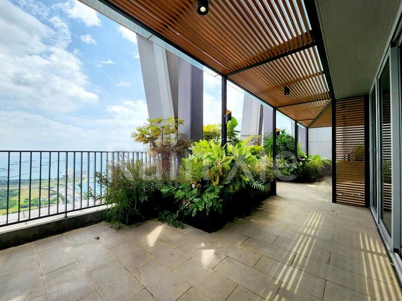 5 Bed Condo for Rent in  UIC Building - Image 4