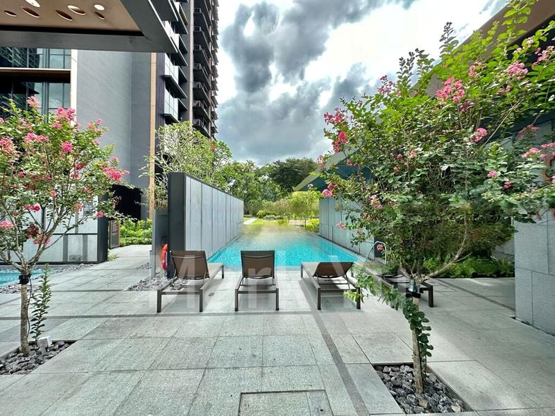 4 Bed Condo for Rent in  Kopar At Newton - Image 7