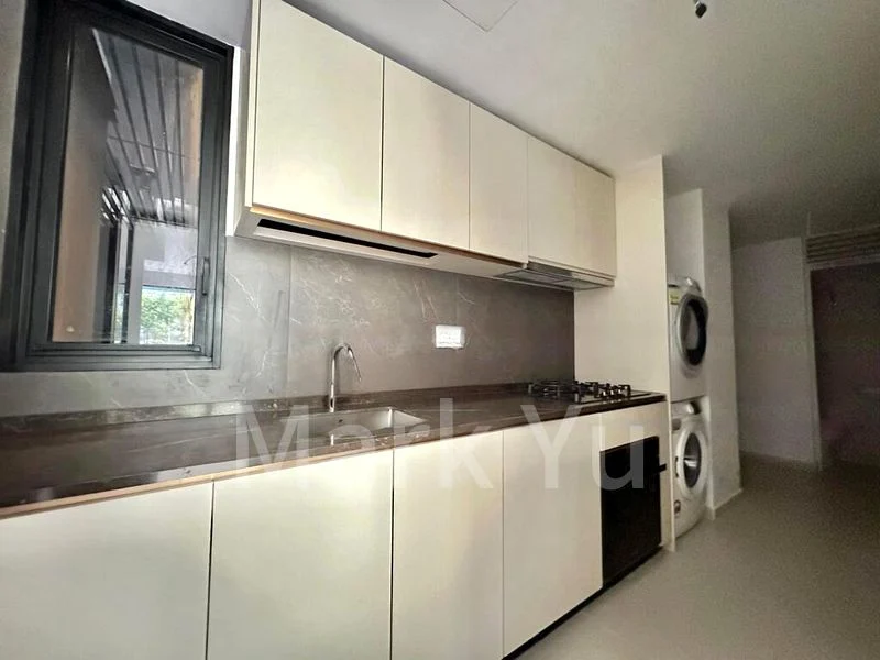4 Bed Condo for Rent in  Kopar At Newton - Image 5