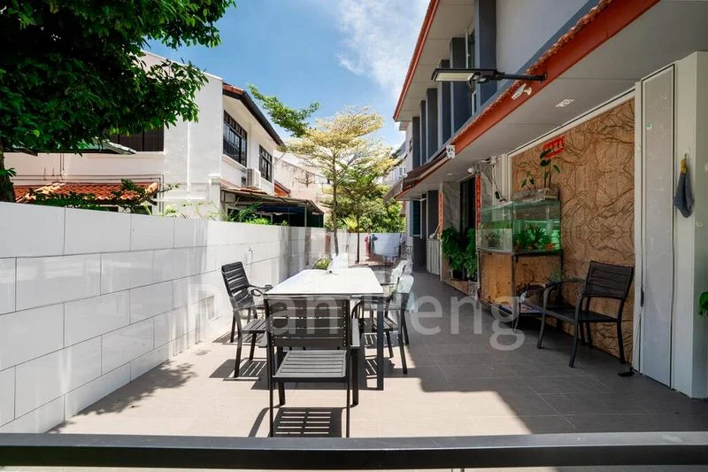 5 Bed Semi-Detached House (Landed) for Sale in  Astoria Park - Image 7