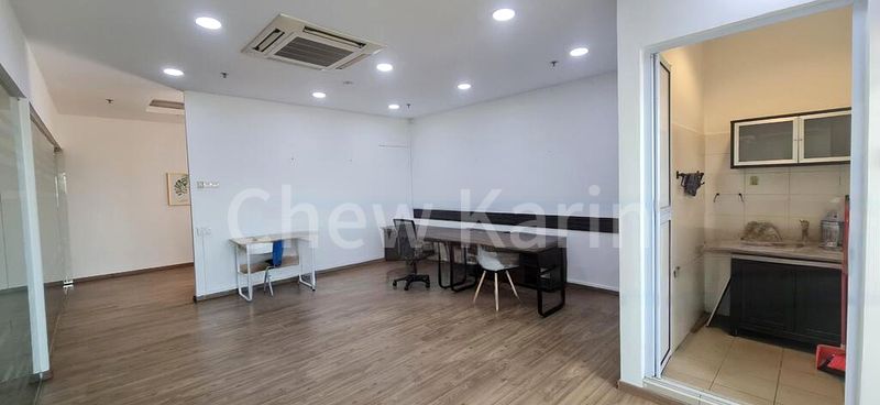 Light Industrial (B1) for Rent: Wcega Tower - Image 3