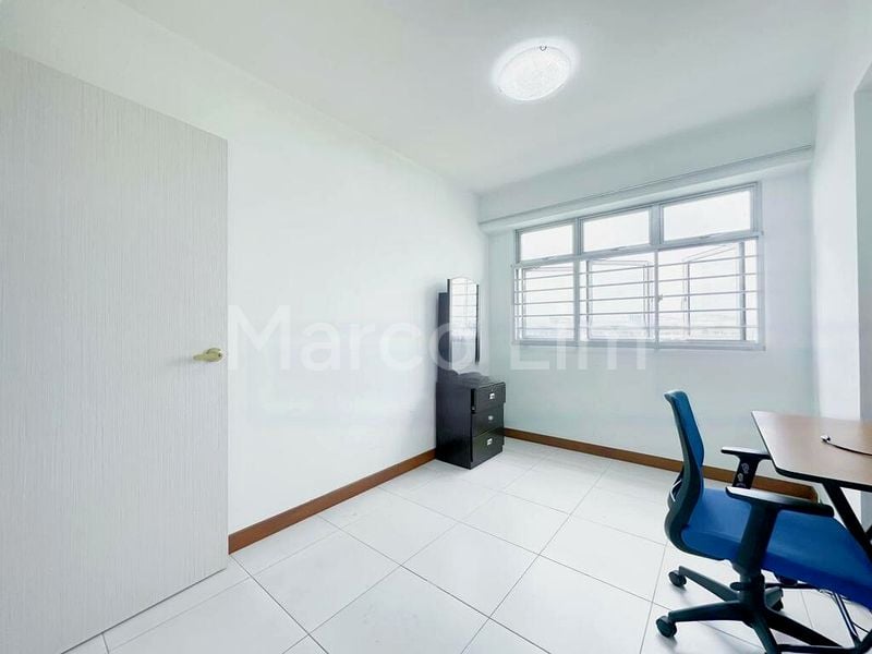 4 Room (4A) HDB for Sale in  213A Punggol Walk - Image 12