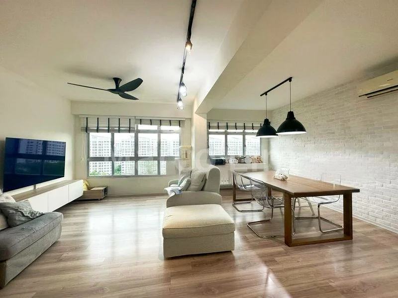 4 Room (4A) HDB for Sale in  213A Punggol Walk - Image 3