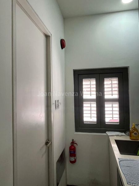 Shop / Shophouse for Rent: Inexpensive, Rare Shophouse on Duxton Rd - Image 4