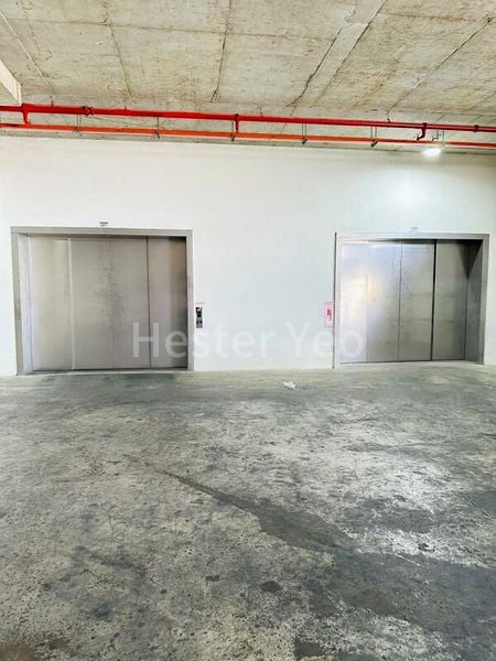 Factory / Workshop (B2) for Rent: Penjuru Lane - Image 2