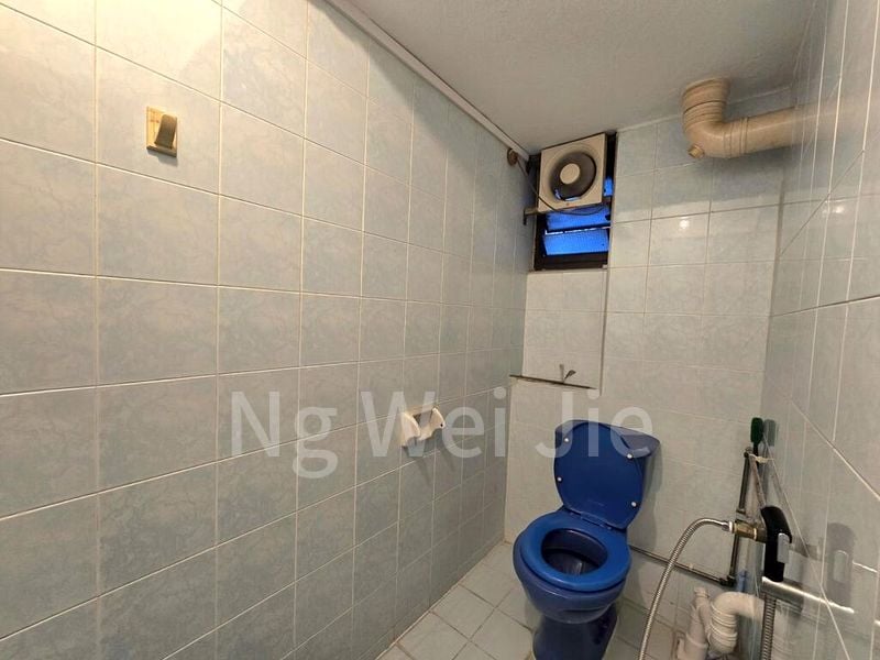 Common Room (HDB) for Rent in  5 Everton Park - Image 2
