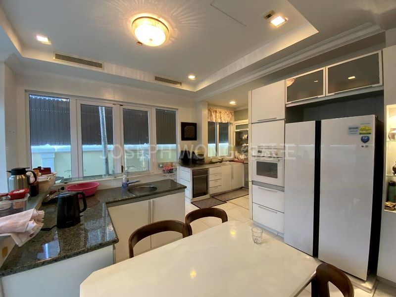 7 Bed Bungalow (Landed) for Sale in  Cosford Road - Image 10