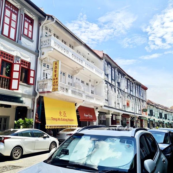 Food & Beverage for Sale: Prime F&B Shop Space on Keong Saik Road - Image 1