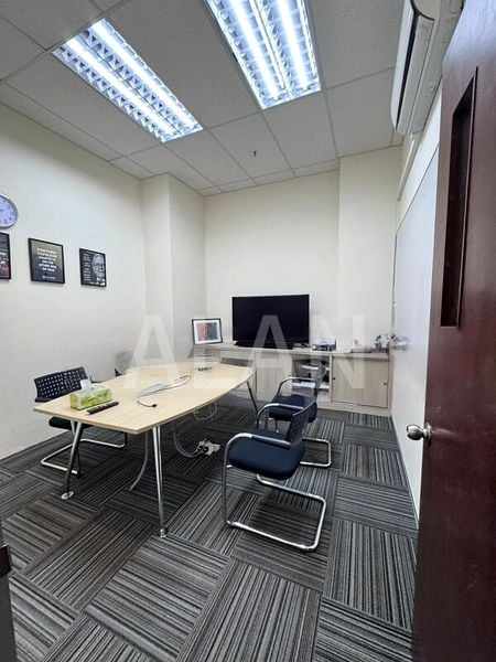 Light Industrial (B1) for Rent: A'Posh BizHub - Image 2