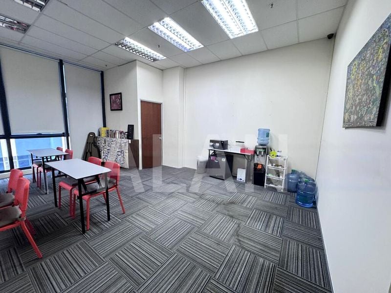 Light Industrial (B1) for Rent: A'Posh BizHub - Image 5
