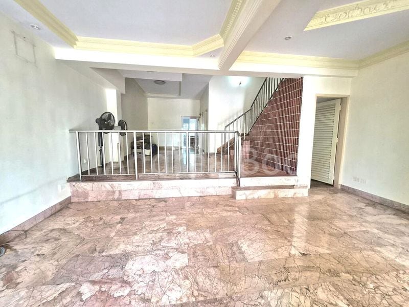 5 Bed Terraced House (Landed) for Sale in  Frankel Estate - Image 11