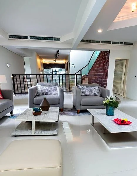 5 Bed Terraced House (Landed) for Sale in  Frankel Estate - Image 6