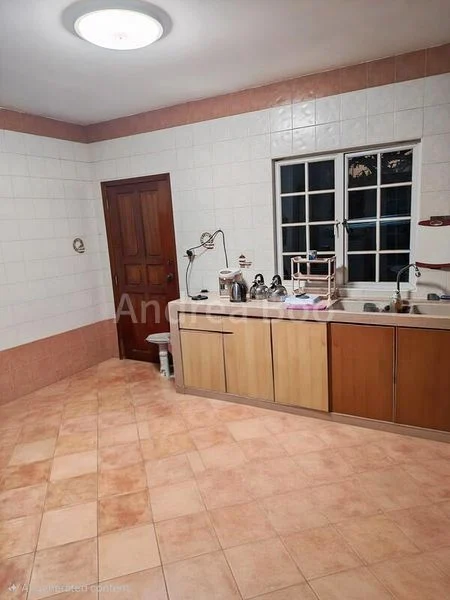 5 Bed Terraced House (Landed) for Sale in  Frankel Estate - Image 14
