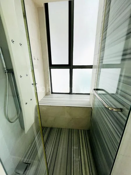 1 Bed Condo for Sale in  Lincoln Suites - Image 12