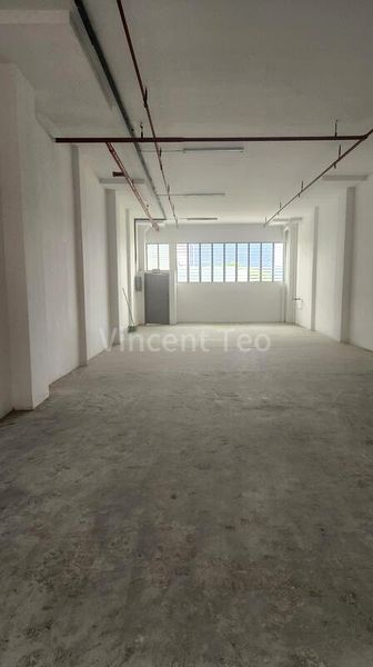 Light Industrial (B1) for Rent: Shun Li Industrial Complex - Image 4