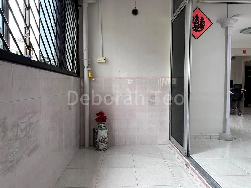 5 Room (5I) HDB for Sale in  165 Simei Road - Image 2
