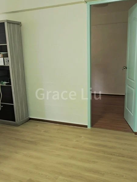 3 Room (3I) HDB for Rent in  177 Toa Payoh Central - Image 4