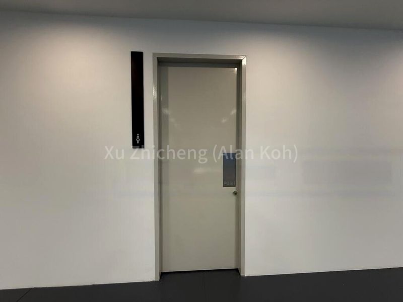 Office for Rent: Frasers Tower - Image 11