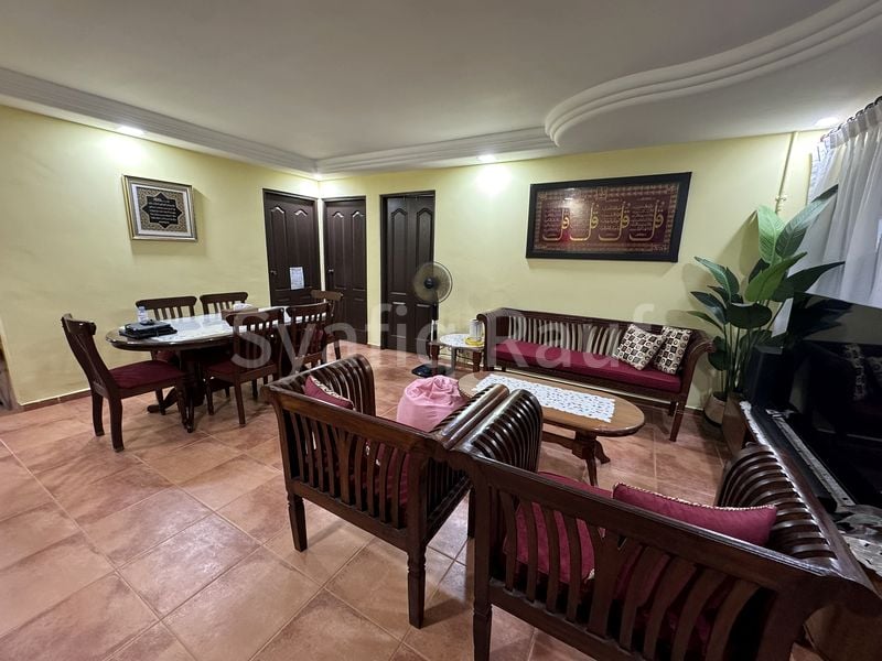 4 Room (4I) HDB for Sale in 51 New Upper Changi Road - Image 1