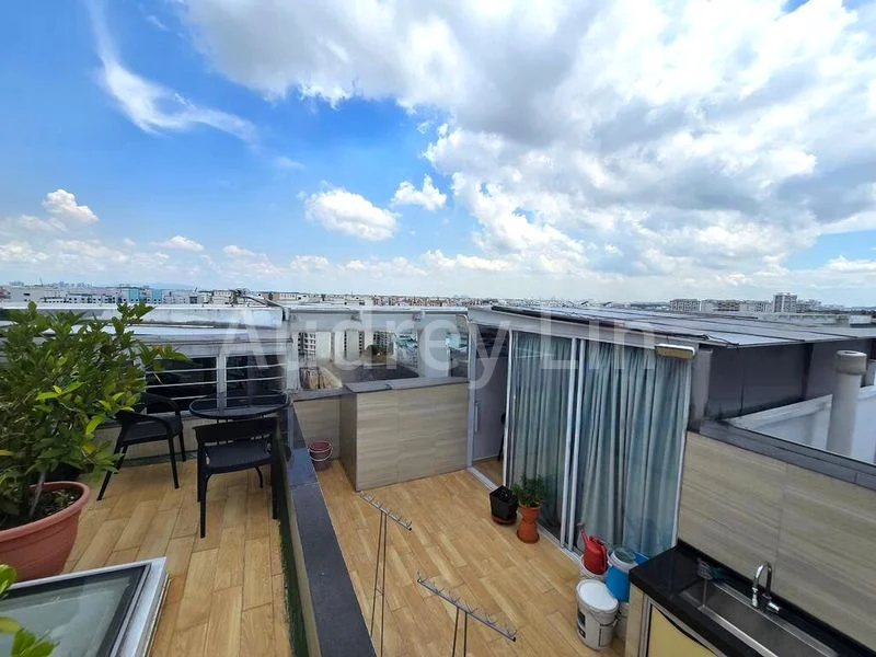 3 Bed Condo for Sale in  The Centris - Image 7