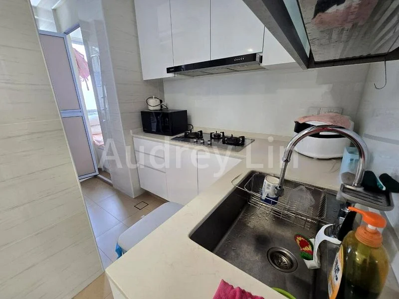3 Bed Condo for Sale in  The Centris - Image 9