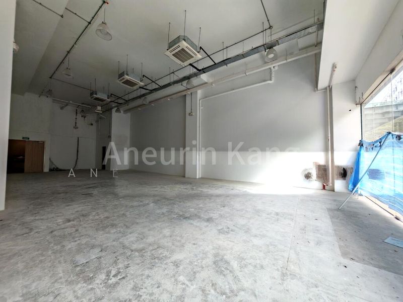 Light Industrial (B1) for Rent: Interlocal Centre - Image 3