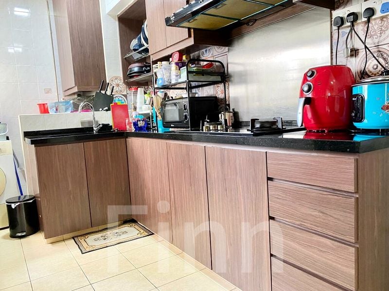 4 Room (4A) HDB for Sale in  491 Admiralty Link - Image 1