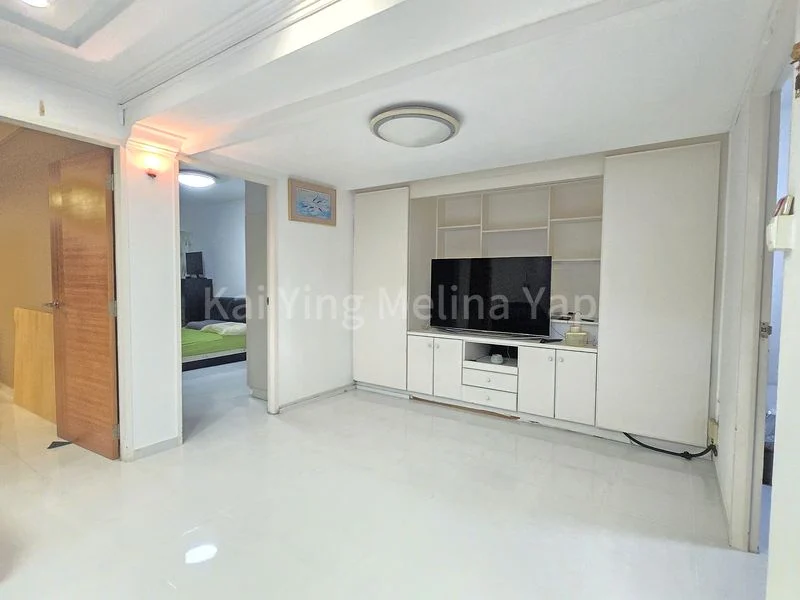 5 Room (5I) HDB for Sale in 464 Upper Serangoon Road - Image 2
