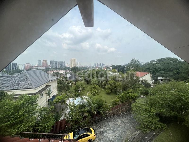 6 Bed Bungalow (Landed) for Rent in Windsor Park - Image 1