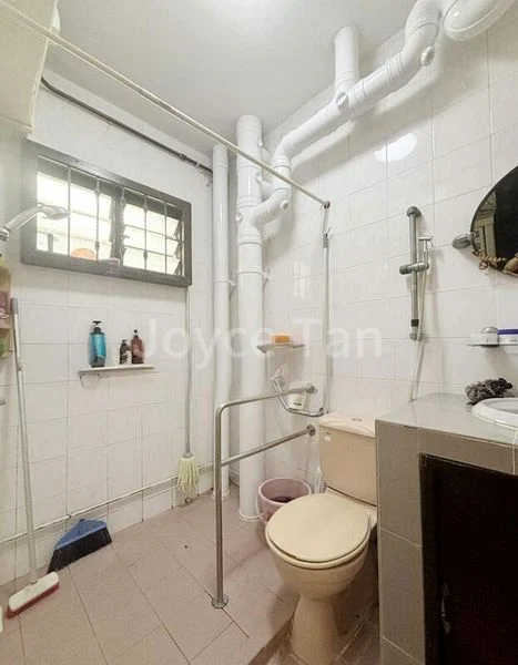 4 Room (4A) HDB for Sale in  238 Compassvale Walk - Image 8