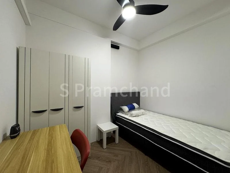 6 Bed Executive Condo for Rent in  Whitewater - Image 14