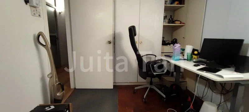 Common Room (Condo) for Rent in  Pandan Valley - Image 3
