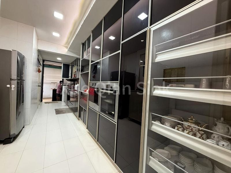 5 Bed Semi-Detached House (Landed) for Sale in  Koh Sek Lim Road - Image 4