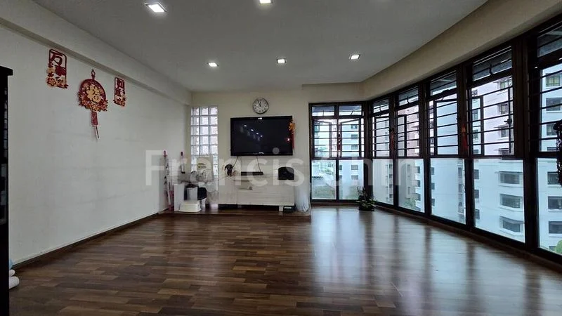 Executive HDB for Sale in  652 Senja Link - Image 6