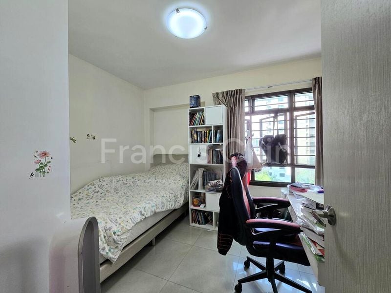 Executive HDB for Sale in  652 Senja Link - Image 11