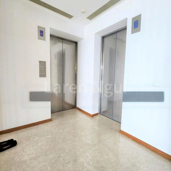 4 Bed Condo for Rent in  Marina Bay Residences - Image 13