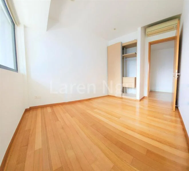 4 Bed Condo for Rent in  Marina Bay Residences - Image 11