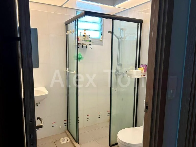 Room (HDB) for Rent in  422A Northshore Drive - Image 1