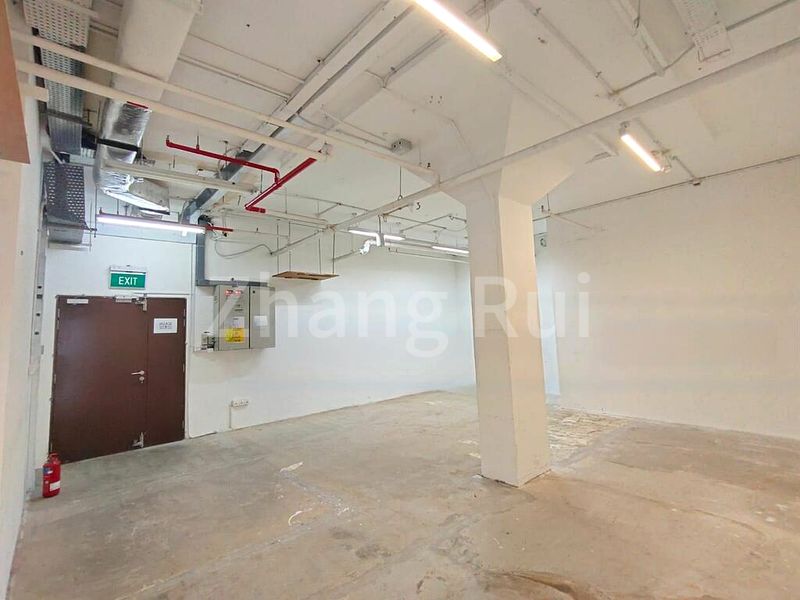 Light Industrial (B1) for Rent: EPL Building - Image 6