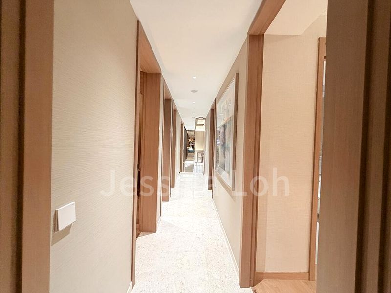 5 Bed Condo for Sale in  Skye at Holland - Image 9