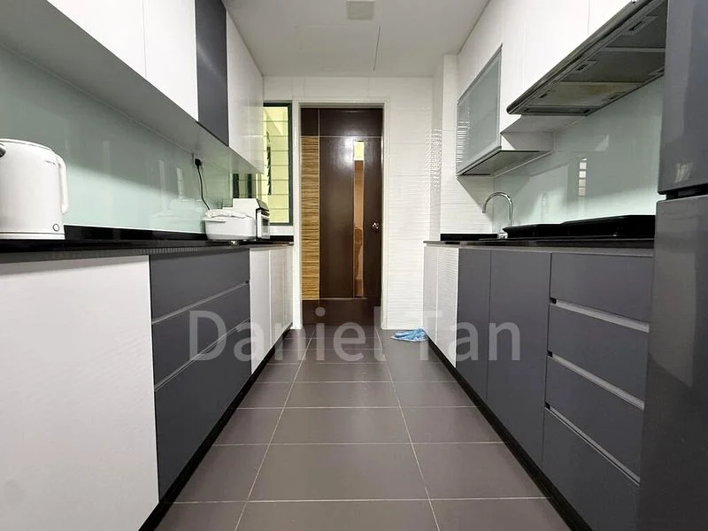 3 Bed Condo for Sale in  Stratford Court - Image 10