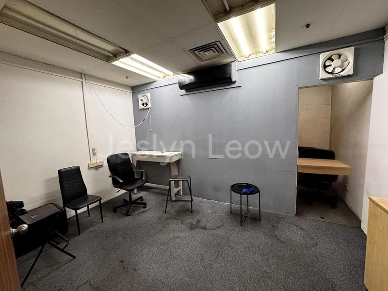 Shop / Shophouse for Sale: Golden Mile Tower - Image 4