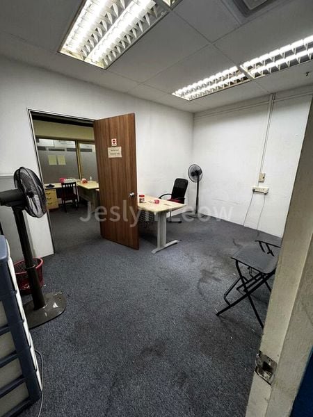Shop / Shophouse for Sale: Golden Mile Tower - Image 3
