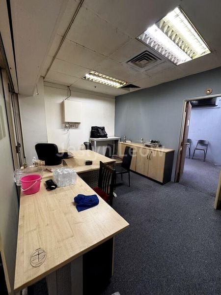 Shop / Shophouse for Sale: Golden Mile Tower - Image 1