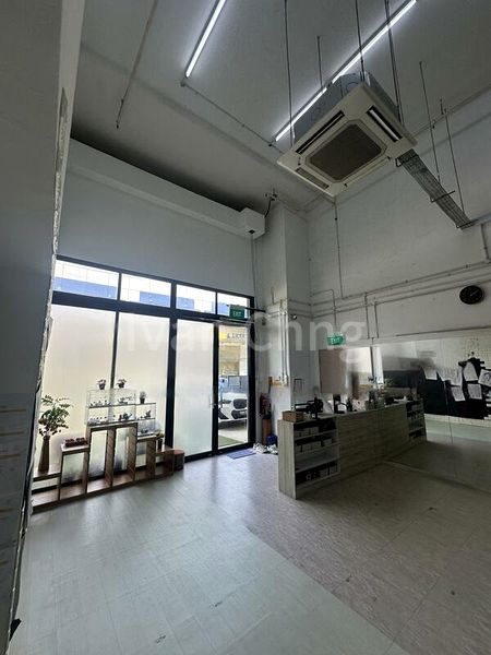 Light Industrial (B1) for Rent: Tradehub 21 - Image 4