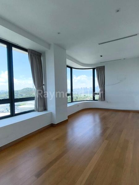 6 Bed Condo for Rent in  Cape Royale - Image 11