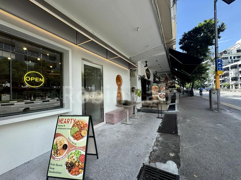 Food & Beverage for Rent: Ground floor F&B shop unit at prime location River Valley Road. - Image 2